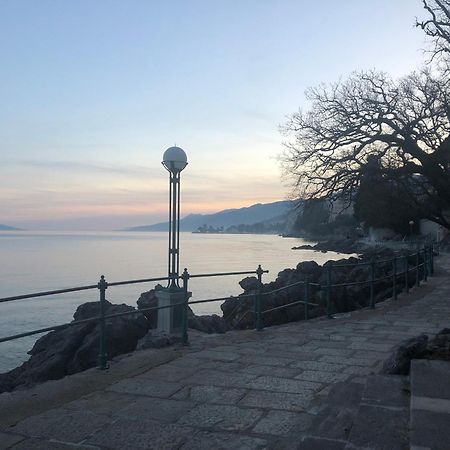 Artspace Location-Opatija-3 Bedroom House With Rooftop Garden By Beach Buitenkant foto