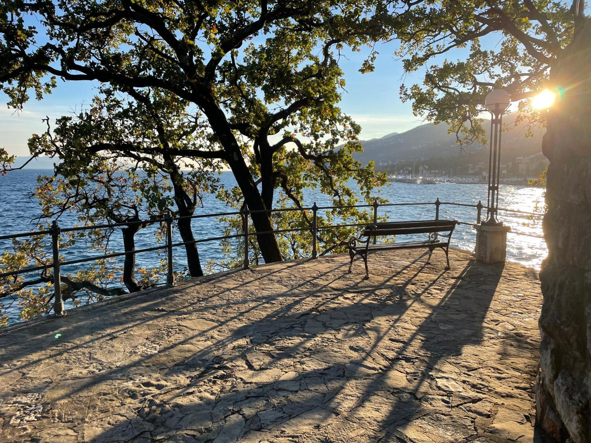 Artspace Location-Opatija-3 Bedroom House With Rooftop Garden By Beach Buitenkant foto
